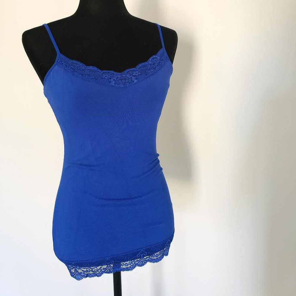 s || express || LACE TRIM BLUE BRA CAMI